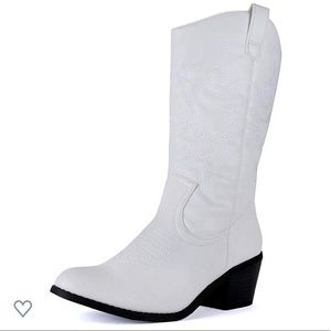 White Cowboy / Cowgirl Boots